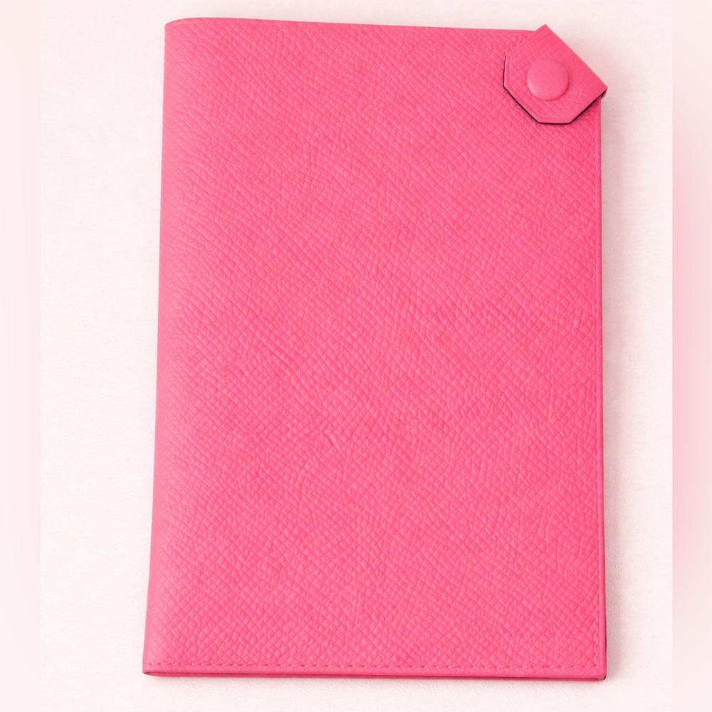 Hermes Tarmac Passport Holder
